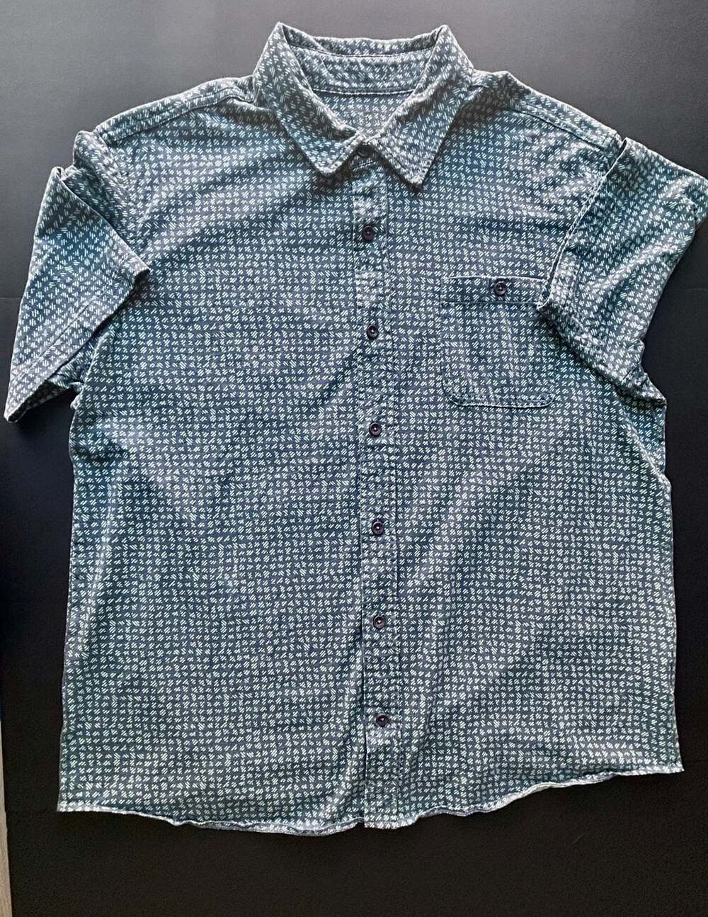 L.L.Bean Button-Up Shirt XL Reg Blue Geometric Print Short Sleeve